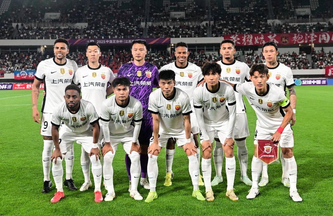 中超国际比赛日再迎强敌,皇家社会调整名单,主帅态度——赛场秩序良好,控场能力受关注的简单介绍星空体育星空体育官网入口