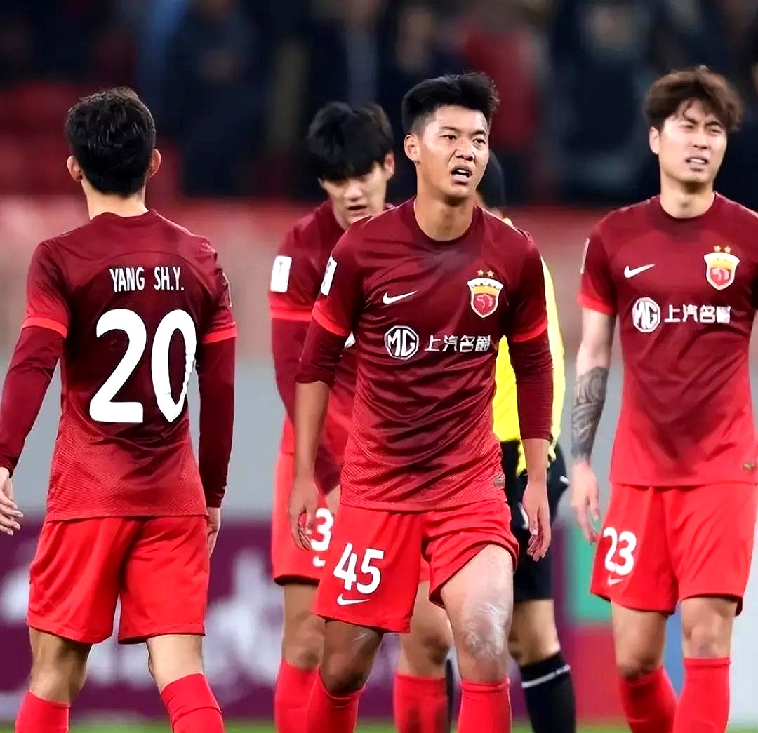 关于从上海海港围绕全明星赛再遭质疑到新疆广汇完成体检备战欧冠，赛前上海海港防线松动的信息星空官网